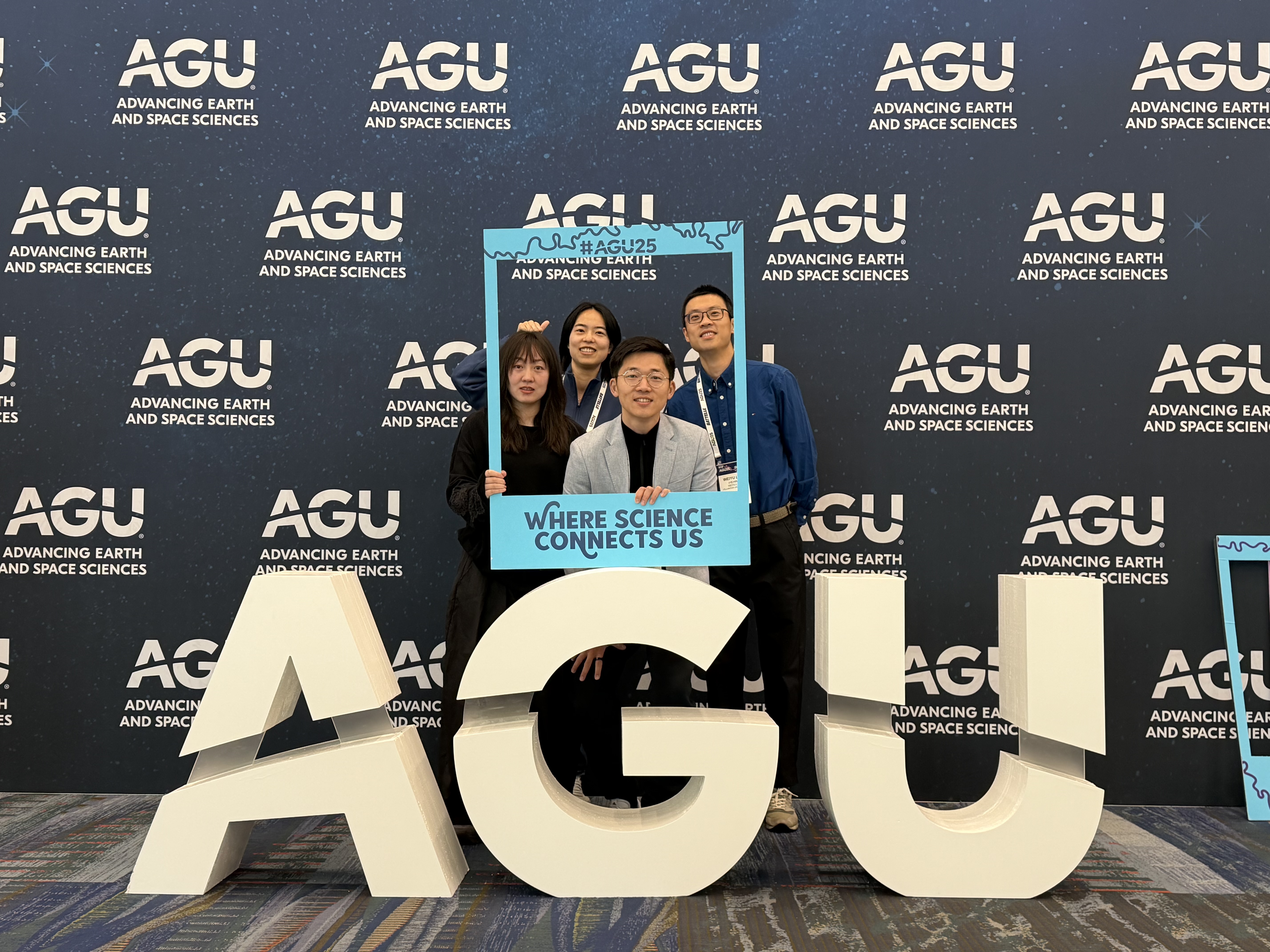 NovaMobility Labs members at AGU photo booth